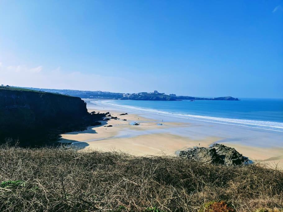 Large 4 Person Couples And Family Caravan In Newquay Bay Resort Kültér fotó